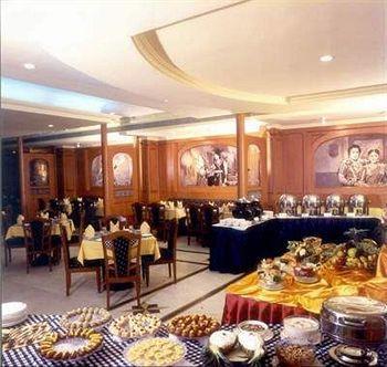 Hotel The Vijay Park à Chennai Extérieur photo